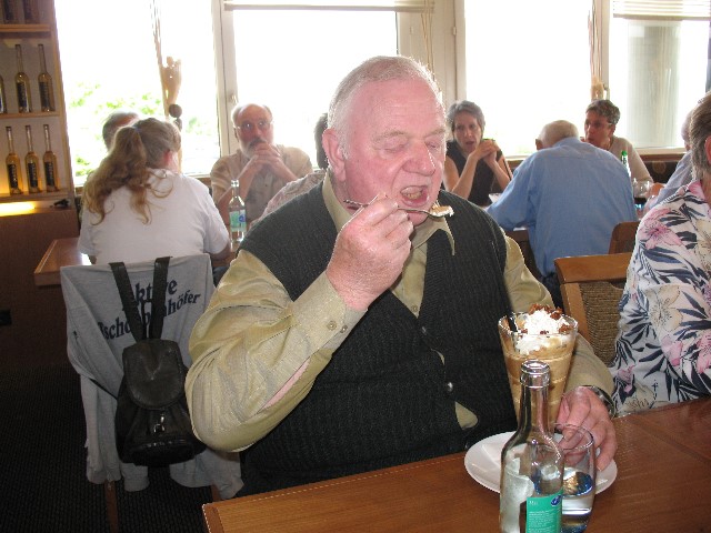 ../Images/Altersausflug 2008 286.jpg